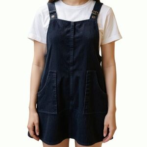 Rue 21 Black Corduroy jumper Pinafore dress100% cotton/gold hardware/pockets 90s